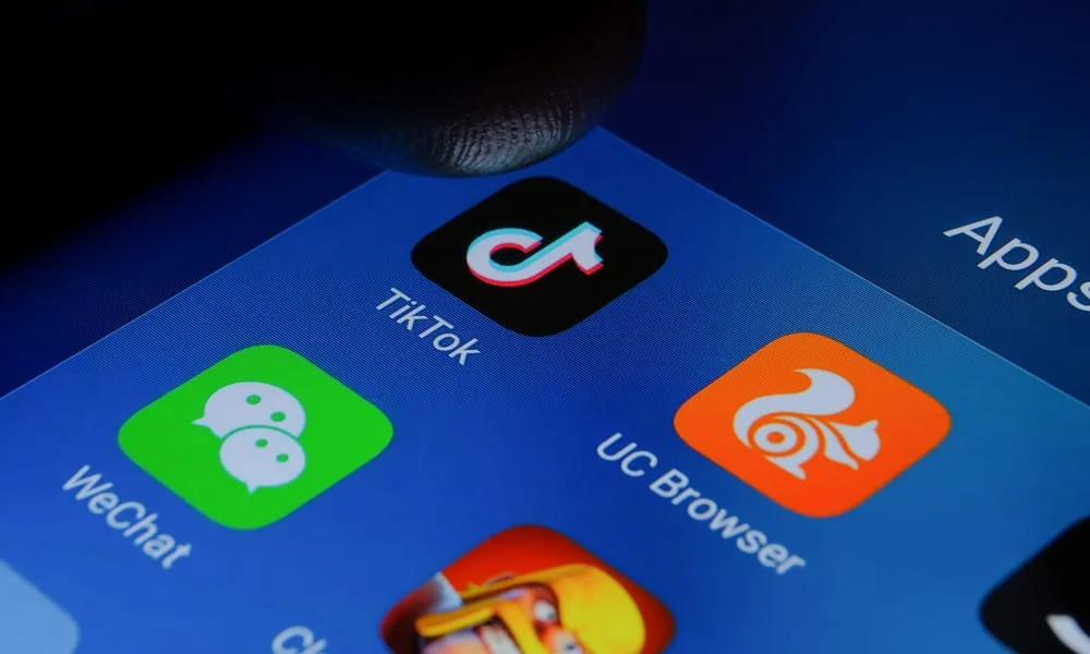 ما هو الشيء الذي يميز خوارزمية تطبيق تك توك عن باقي التطبيقات؟ 16 trump-bans-tiktok-wechat