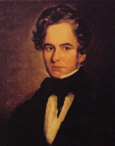 تلسكوب هابل يلتقط صورة لمجرة ( العين الشريرة ), على بعد ١٧ مليون سنة ضوئية 3 Pigott