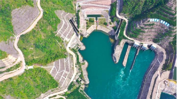 69b887d0f8a64355a2ea55e09ccb2a5b-750