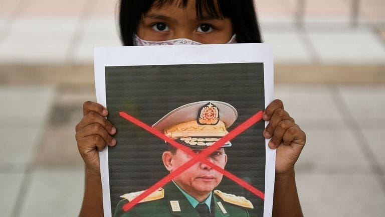 skynews-myanmar-min-aung-hlaing_5265875