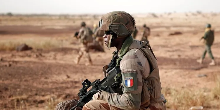 النيجر توافق على إستضافة القوات الفرنسية المنسحبة من مالي 1 France-troops