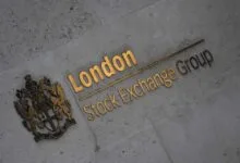 مايكروسوفت تستحوذ على حصة ٤ ٪ من أسهم مجموعة بورصة لندن 29 The London Stock Exchange Group offices are seen in the City of London, Britain, December 29, 2017. REUTERS Toby Melville