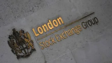 مايكروسوفت تستحوذ على حصة ٤ ٪ من أسهم مجموعة بورصة لندن 9 The London Stock Exchange Group offices are seen in the City of London, Britain, December 29, 2017. REUTERS Toby Melville