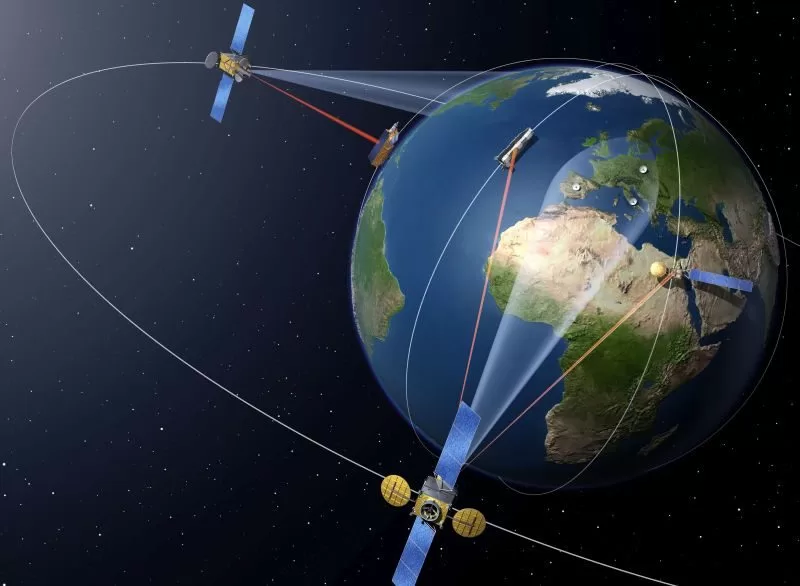 esa-laser-link-satellite-sm