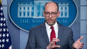 دونالد ترامب أختار أحد مؤلفي مشروع 2025 (المُثير للجدل) مديراً لمكتب الإدارة والميزانية 2 Russ Vought